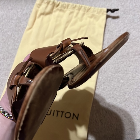 Rare Louis Vuitton Cognac Leather Thong Slippers - Picture 6 of 7